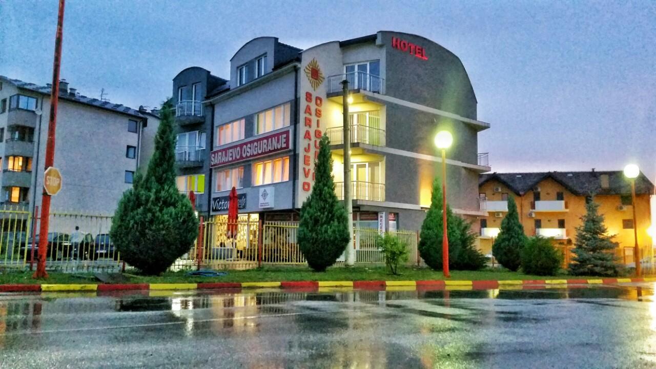 Hotel Victoria Lukavica Exterior foto